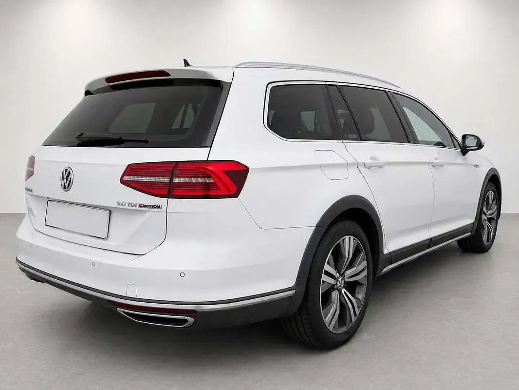 Usata VW Passat Alltrack 190 CV (139 kW) 2016 Bianco Station wagon