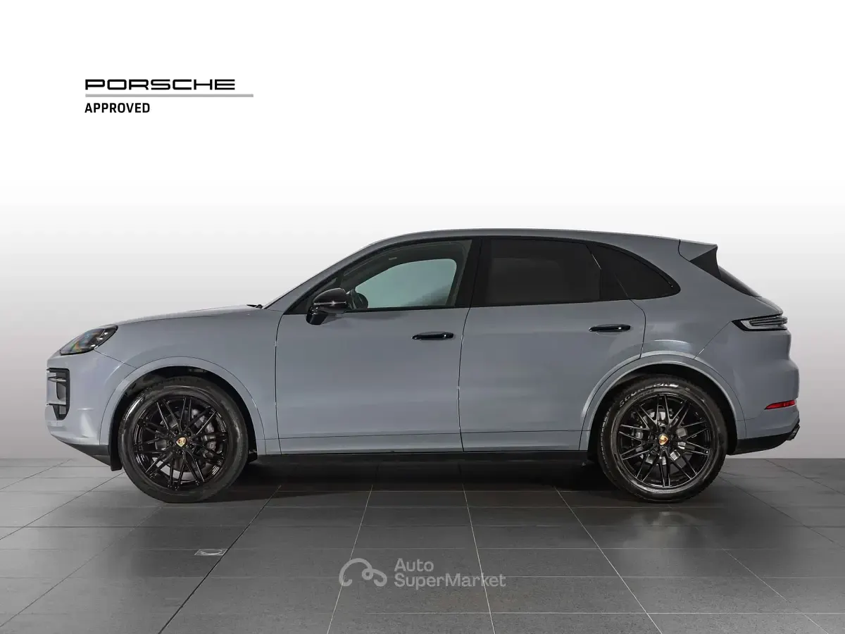 Usata Porsche Cayenne Sport 354 CV (260 kW) 2023 Grigio artico SUV