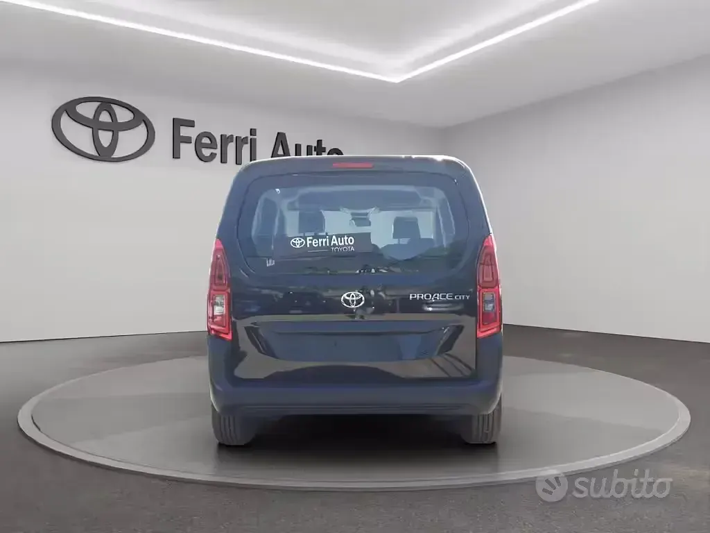 Ny Toyota Proace City City 102 HK (75 kW) 2025 Svart Minibuss