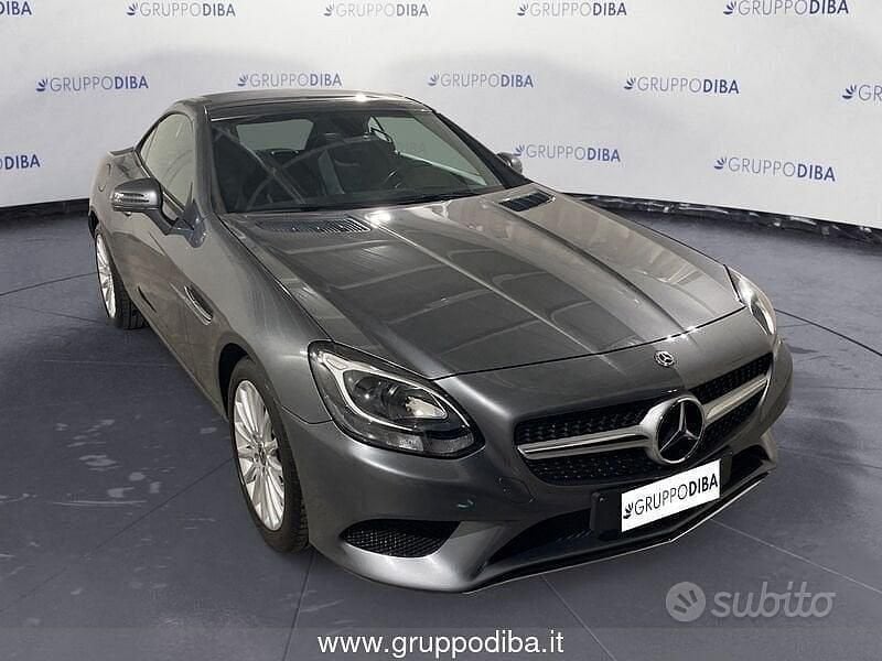 Usata Mercedes SLC180 156 CV (114 kW) 2017 Grigio Berlina