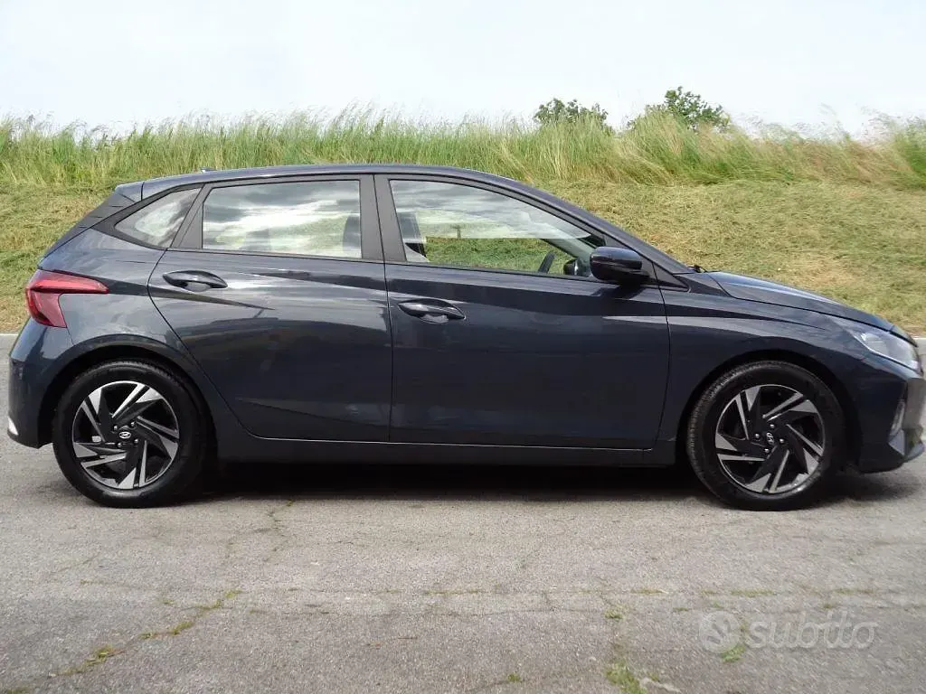 Occasion Hyundai i20 84 ch (61 kW) 2024 Noir Citadine