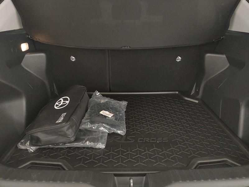 Usata Toyota Yaris Hybrid Active 92 CV (67 kW) 2024 Bianco