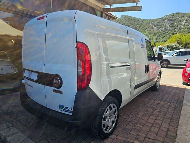 Usata Fiat Doblò 95 CV (69 kW) 2018 Bianco Monovolume