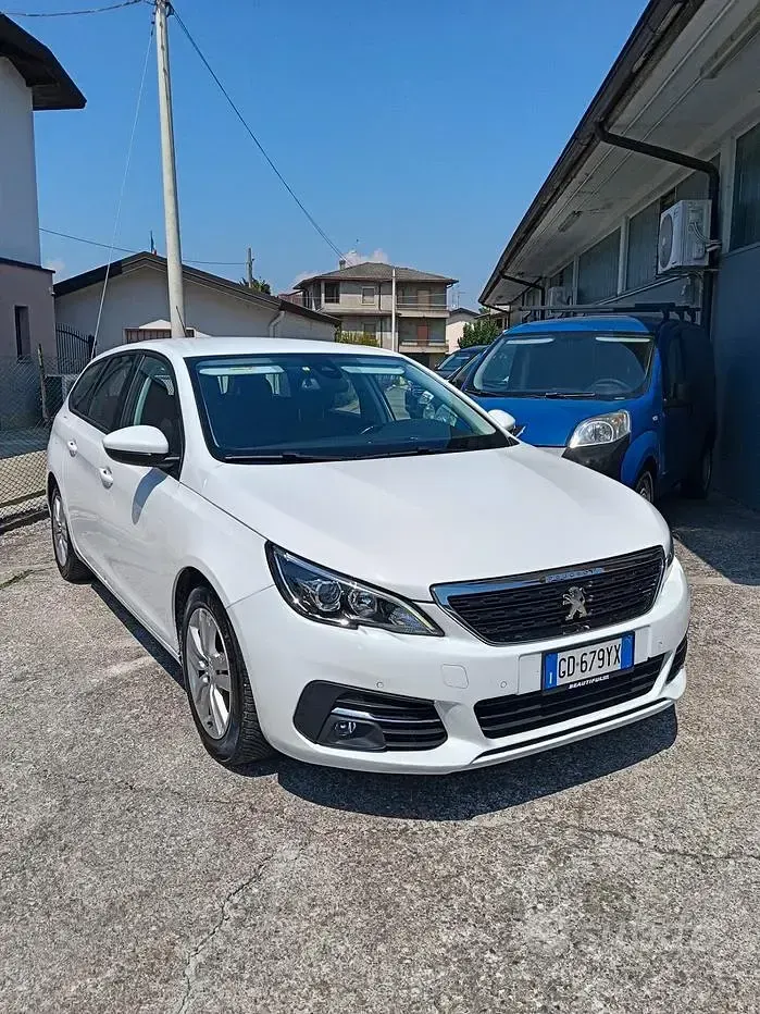 Usata Peugeot 308 Business-Line 131 CV (96 kW) 2021 Bianco Station wagon