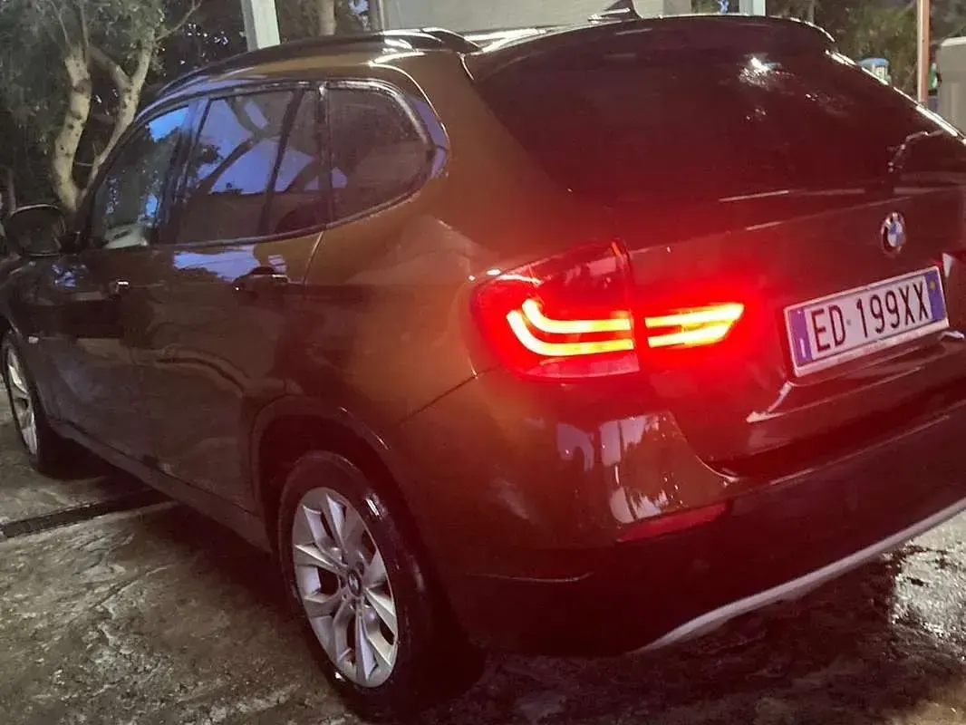 Usata BMW X1 177 CV (130 kW) 2010 Marrone SUV