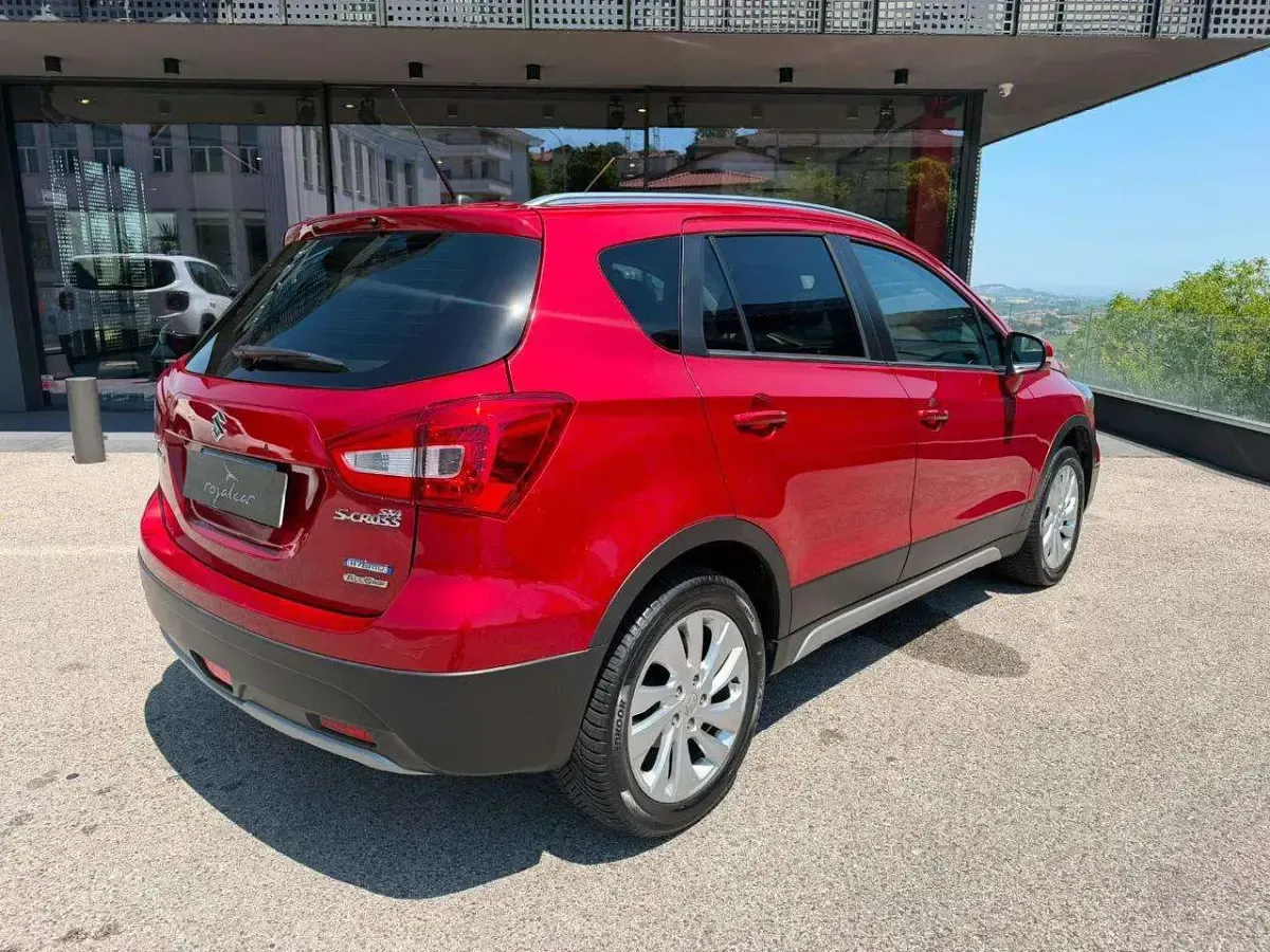 Usata Suzuki SX4 S-Cross 129 CV (94 kW) 2021 Rosso SUV