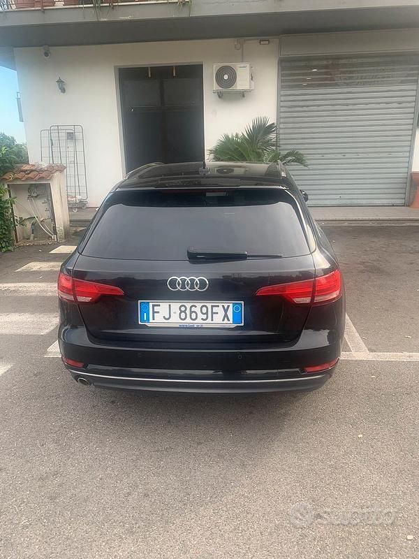 Usata Audi A4 143 CV (105 kW) 2017 Nero Station wagon
