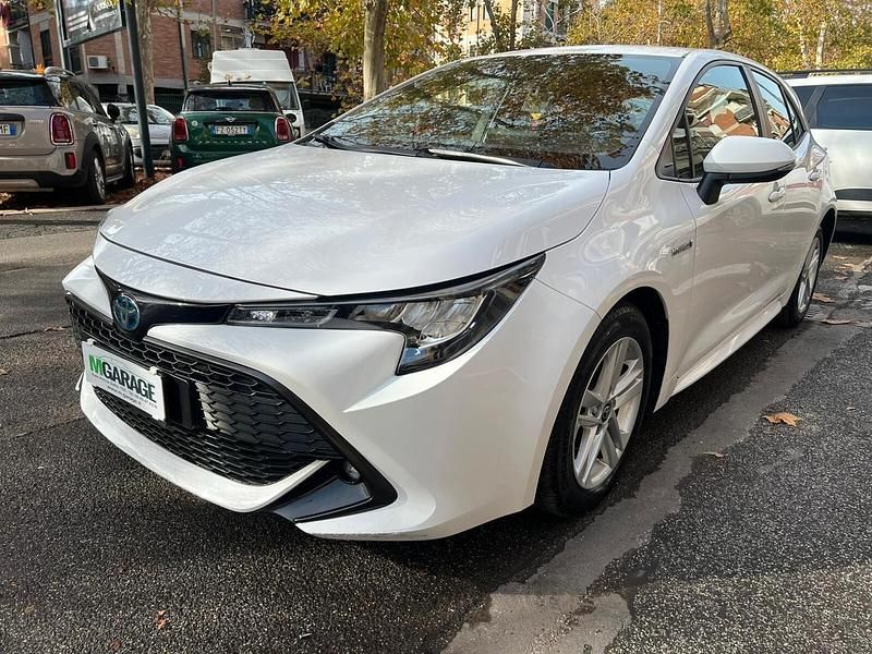 Usata Toyota Corolla 97 CV (71 kW) 2019 Bianco Berlina