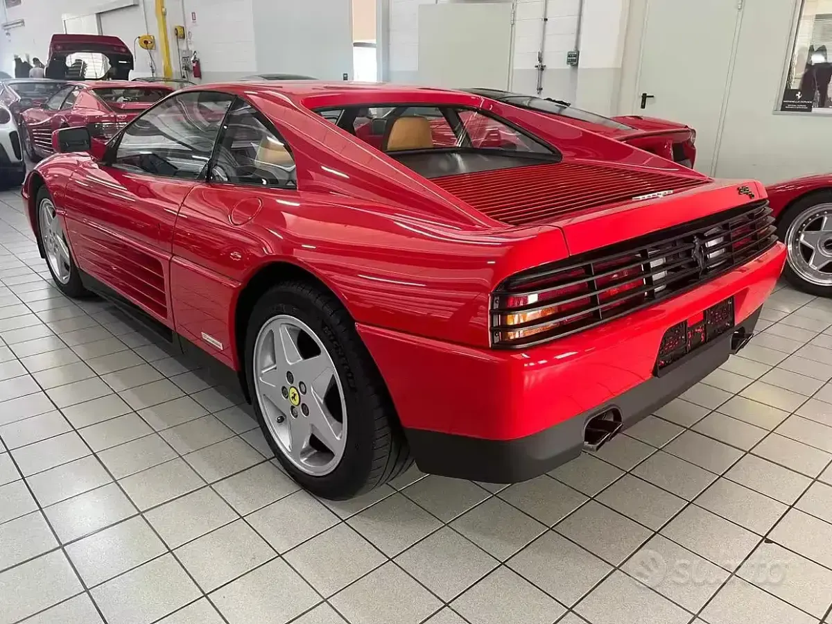 Usata Ferrari 348 295 CV (216 kW) 1990 Rosso