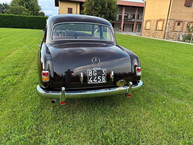 Usata Mercedes 180 60 CV (44 kW) 1955 Marrone Berlina
