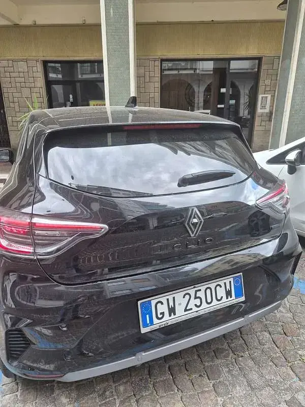 Usata Renault Clio V Techno 91 CV (66 kW) 2024 Berlina