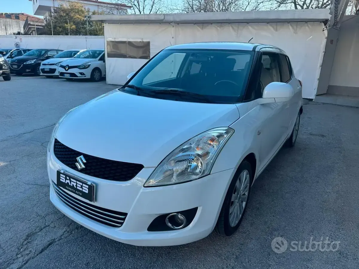 Usata Suzuki Swift Style 94 CV (69 kW) 2013 Bianco Utilitaria