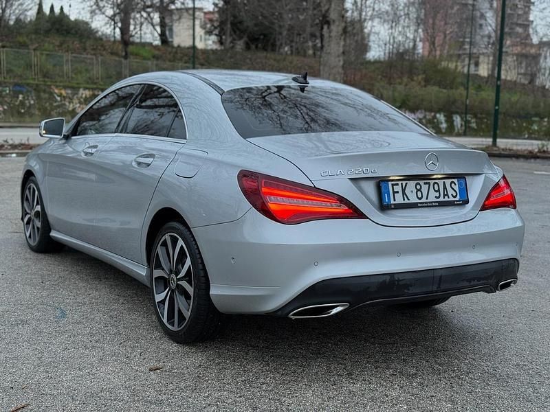 Usata Mercedes CLA220 Premium 177 CV (130 kW) 2017 Grigio Berlina
