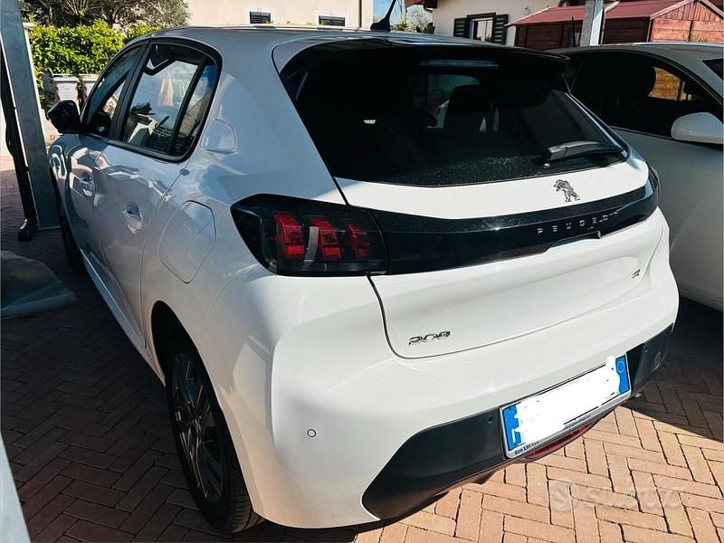 Usata Peugeot 208 75 CV (55 kW) 2022 Bianco Utilitaria