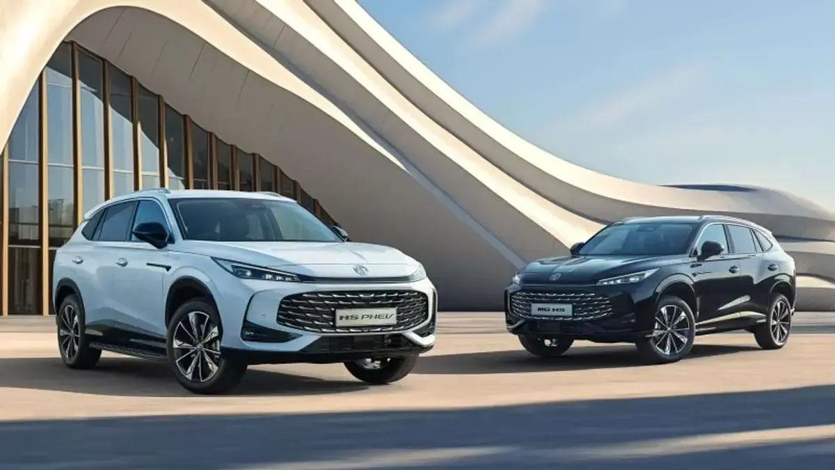 Nuova MG HS Comfort 224 CV (164 kW) 2025 Argento SUV