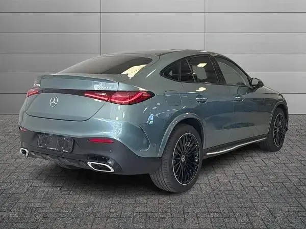 Nuova Mercedes GLC220 197 CV (144 kW) 2026 Verde SUV