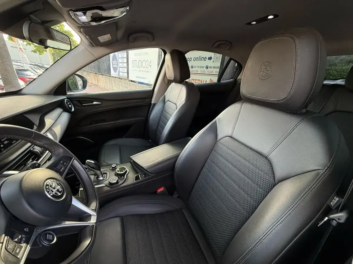 Usata Alfa Romeo Stelvio 190 CV (139 kW) 2021 Bianco SUV