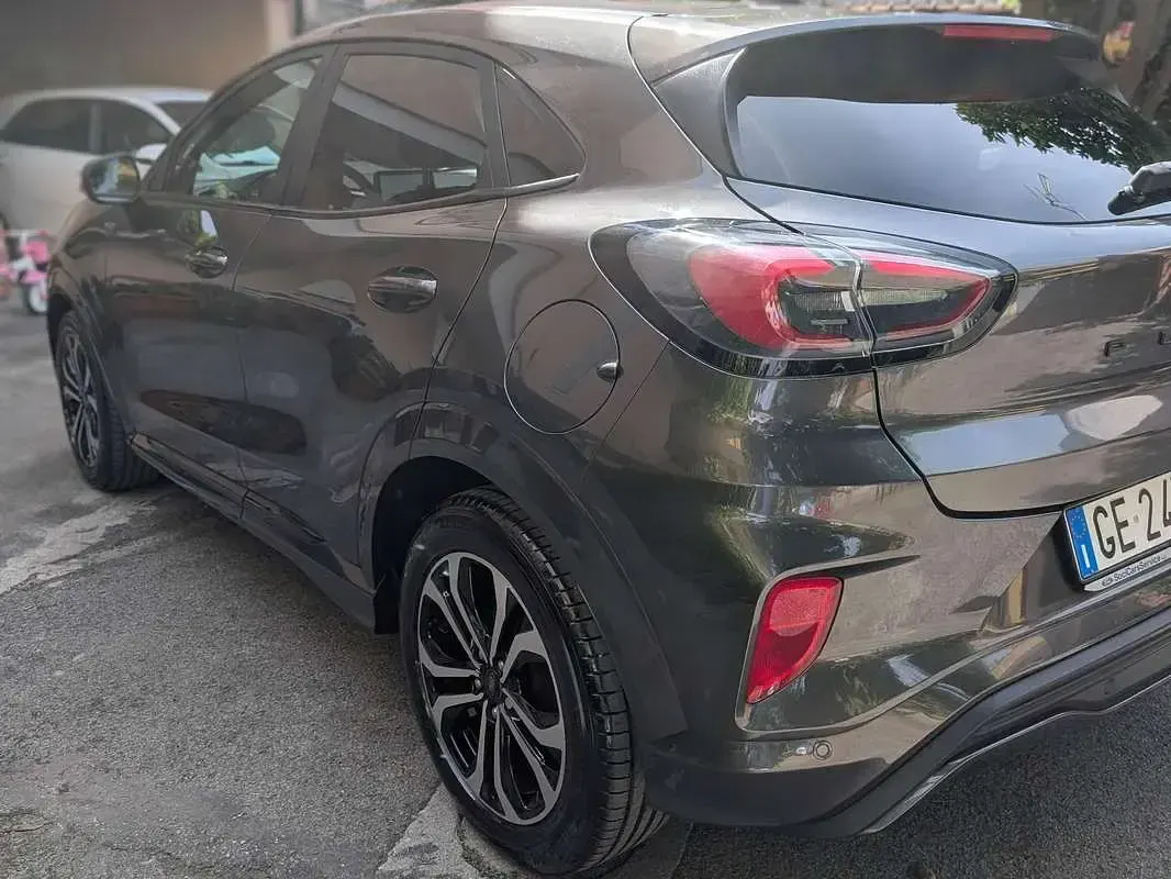 Usata Ford Puma ST-Line 125 CV (91 kW) 2021 Grigio SUV