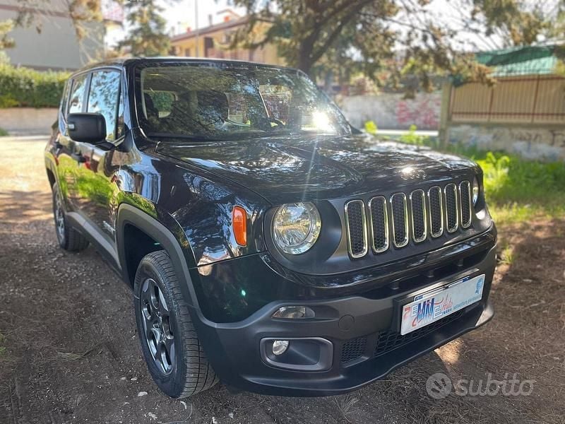 Usata Jeep Renegade Sport 140 CV (102 kW) 2017 Nero SUV