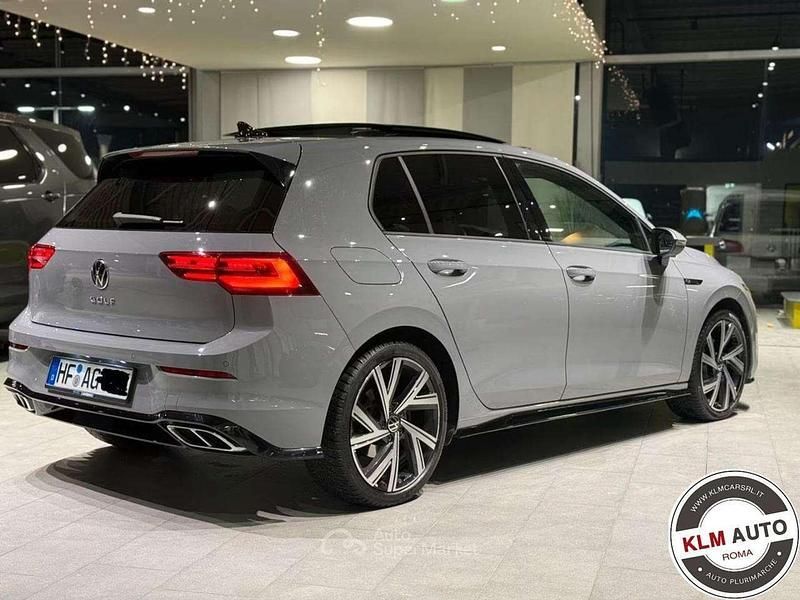 Usata VW Golf VIII R-line 150 CV (110 kW) 2023 Grigio scuro Berlina