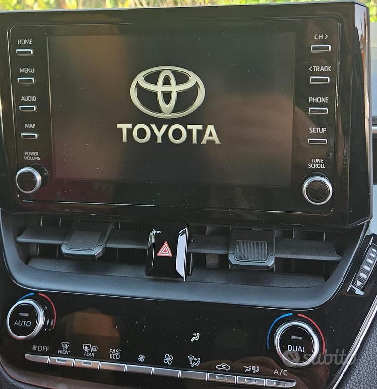 Usata Toyota Corolla Hybrid 98 CV (72 kW) 2019 Station wagon
