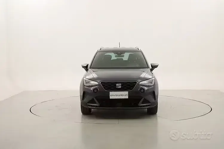 Usata Seat Arona FR 110 CV (80 kW) 2023 Grigio SUV