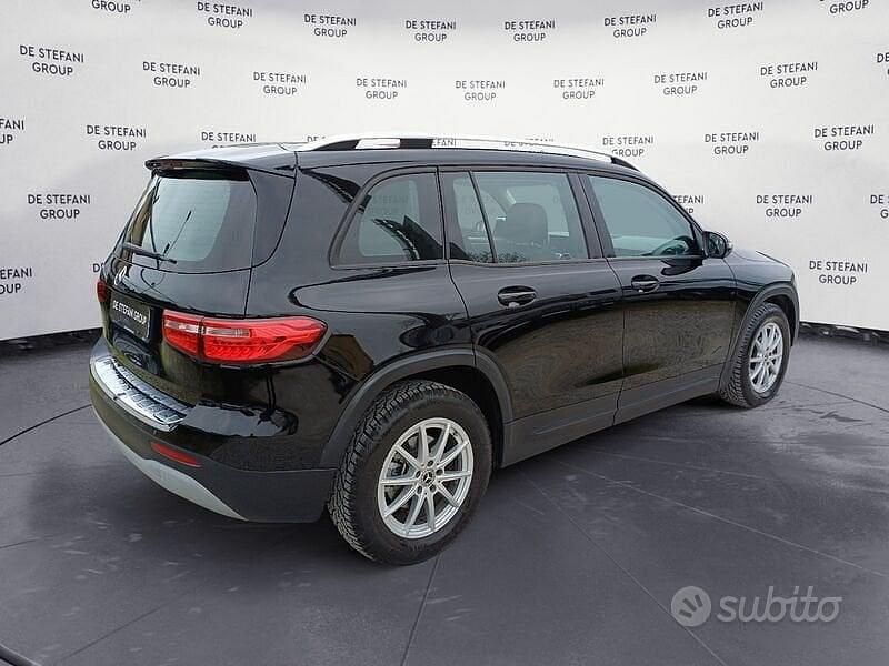 Usata Mercedes GLB180 Business 116 CV (85 kW) 2022 Nero notte SUV