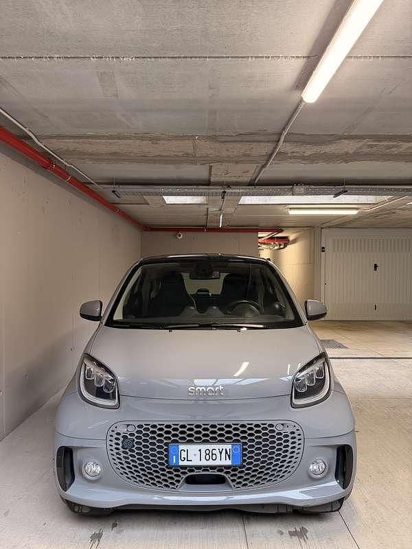 Usata 2023 Smart ForTwo Coupé Passion Utilitaria | 15.200 € (Cara) - Immagine 1/4