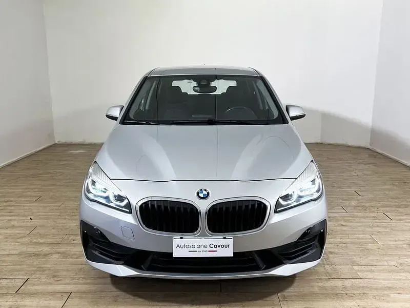 Usata BMW 218 Comfort Edition 150 CV (110 kW) 2020 Argento Station wagon