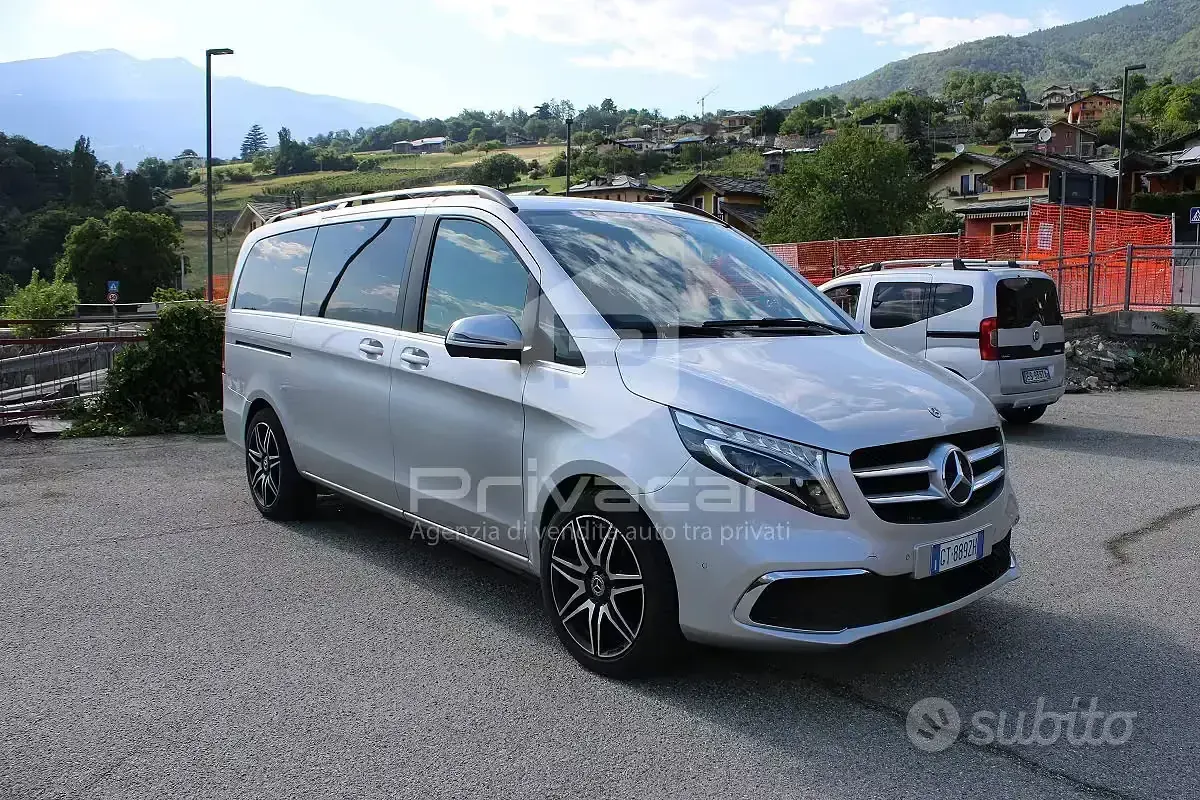 Usata Mercedes V250 190 CV (139 kW) 2019 Grigio Monovolume