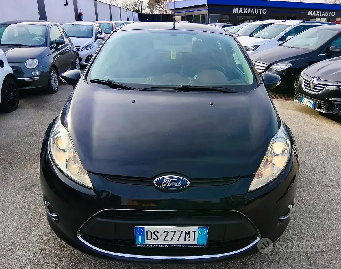 Usata Ford Fiesta Titanium 68 CV (50 kW) 2009 Nero Berlina