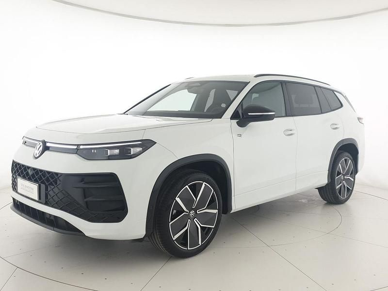Bianco Nuova 2025 VW Tayron R-line Plus SUV | 60.340 € (Buon prezzo) - Immagine 1/4