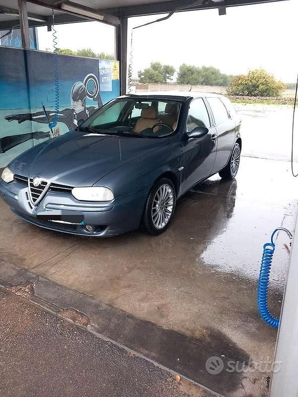 Usata Alfa Romeo 156 150 CV (110 kW) 2002 Grigio Berlina