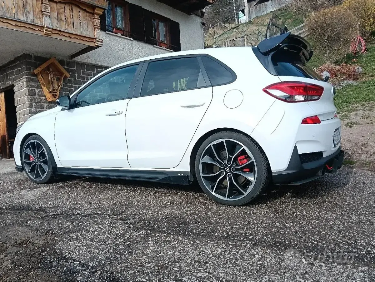 Usata Hyundai i30 N Performance 275 CV (202 kW) 2018 Bianco Berlina