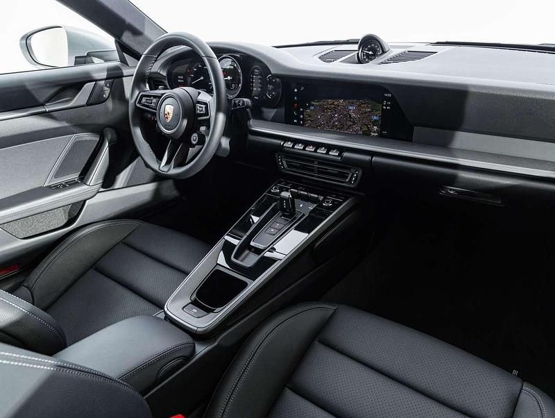 Usata Porsche 911 Carrera 450 CV (330 kW) 2023 Argento Coupé