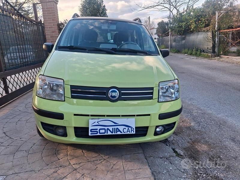 Usata Fiat Panda Emotion 70 CV (51 kW) 2005 Utilitaria