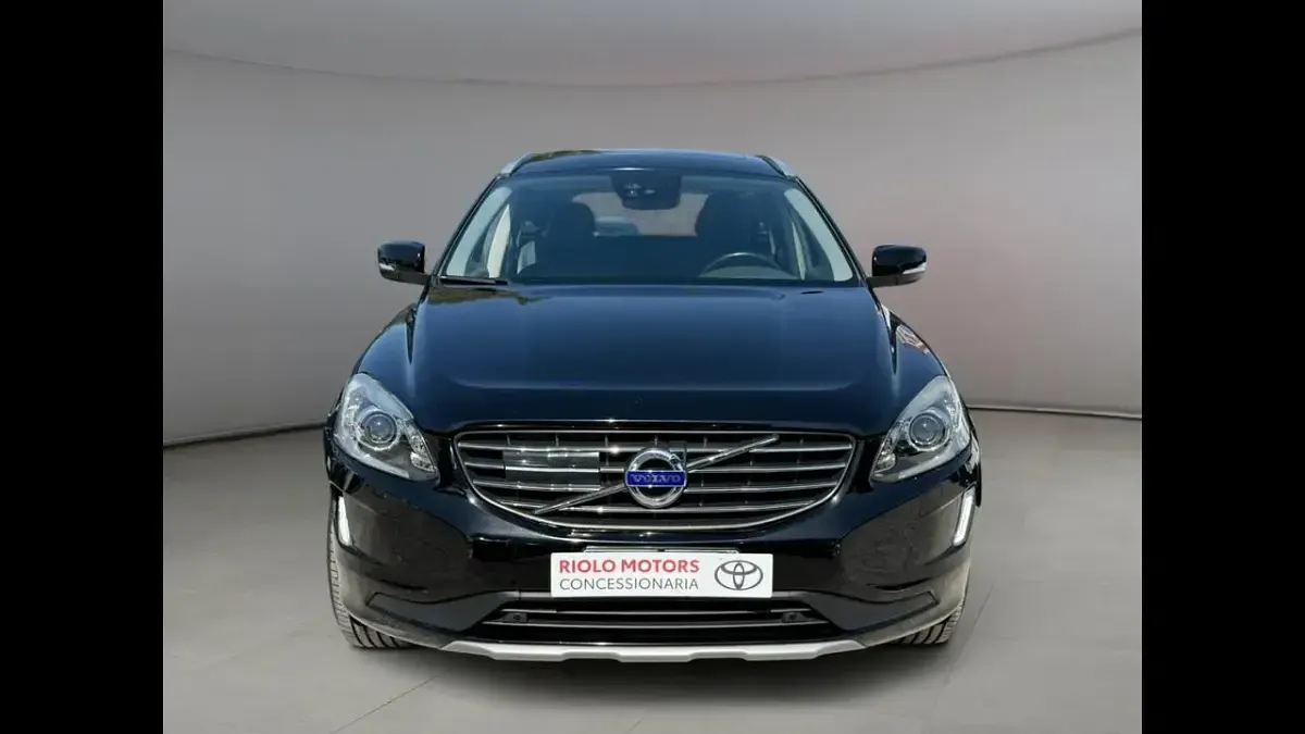 Usata Volvo XC60 Summum 150 CV (110 kW) 2016 Nero SUV