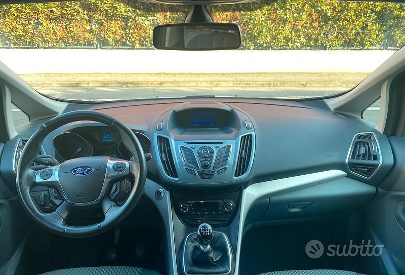 Begagnad Ford C-MAX 115 HK (84 kW) 2011 Minibuss