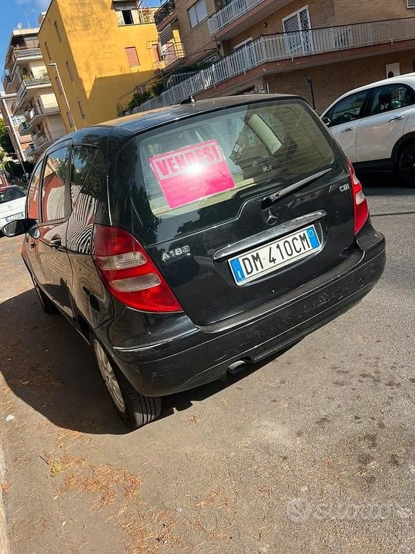 Usata Mercedes A180 Elegance 95 CV (69 kW) 2007 Nero Utilitaria