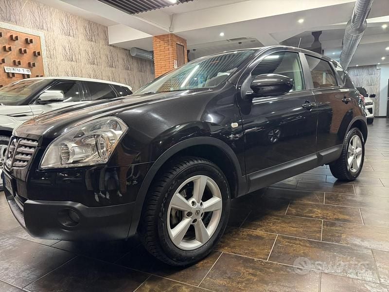 Nero Usata 2009 Nissan Qashqai Tekna SUV | 4900 € (Buon prezzo) - Immagine 1/4