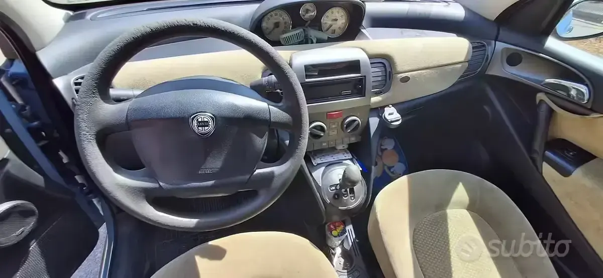 Usata Lancia Ypsilon 75 CV (55 kW) 2007 Blu Utilitaria