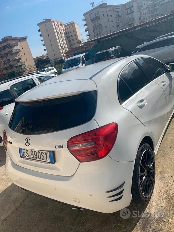 Usata Mercedes A180 109 CV (80 kW) 2014 Bianco Berlina