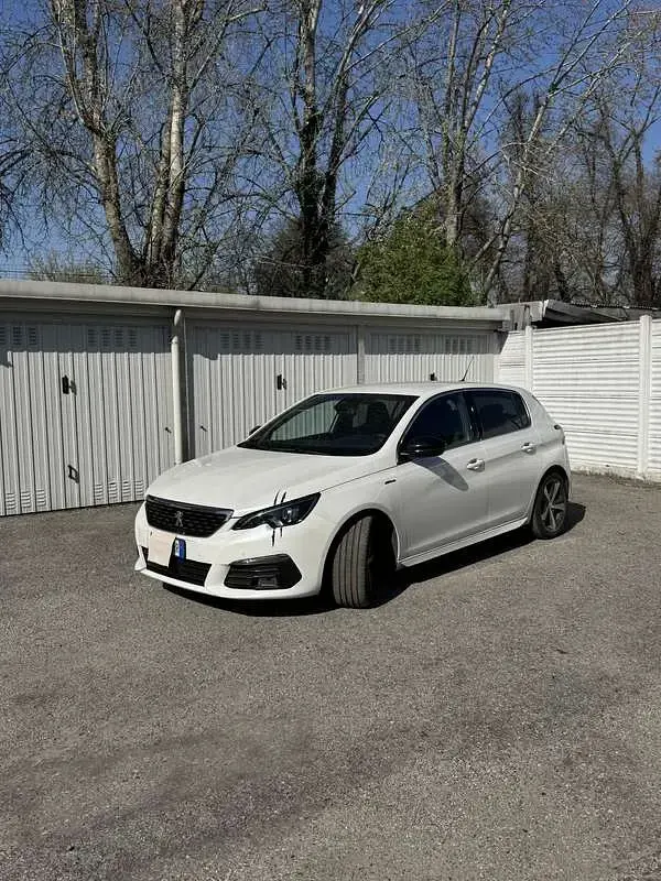 Usata Peugeot 308 GT-line 131 CV (96 kW) 2019 Berlina
