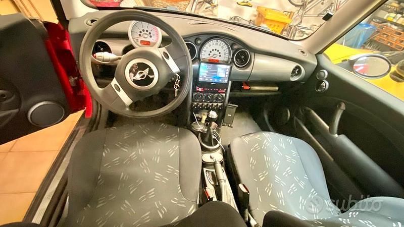 Usata Mini ONE 2006 Rosso Utilitaria