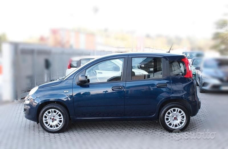 Usata Fiat Panda Easy 69 CV (50 kW) 2020 Blu Utilitaria