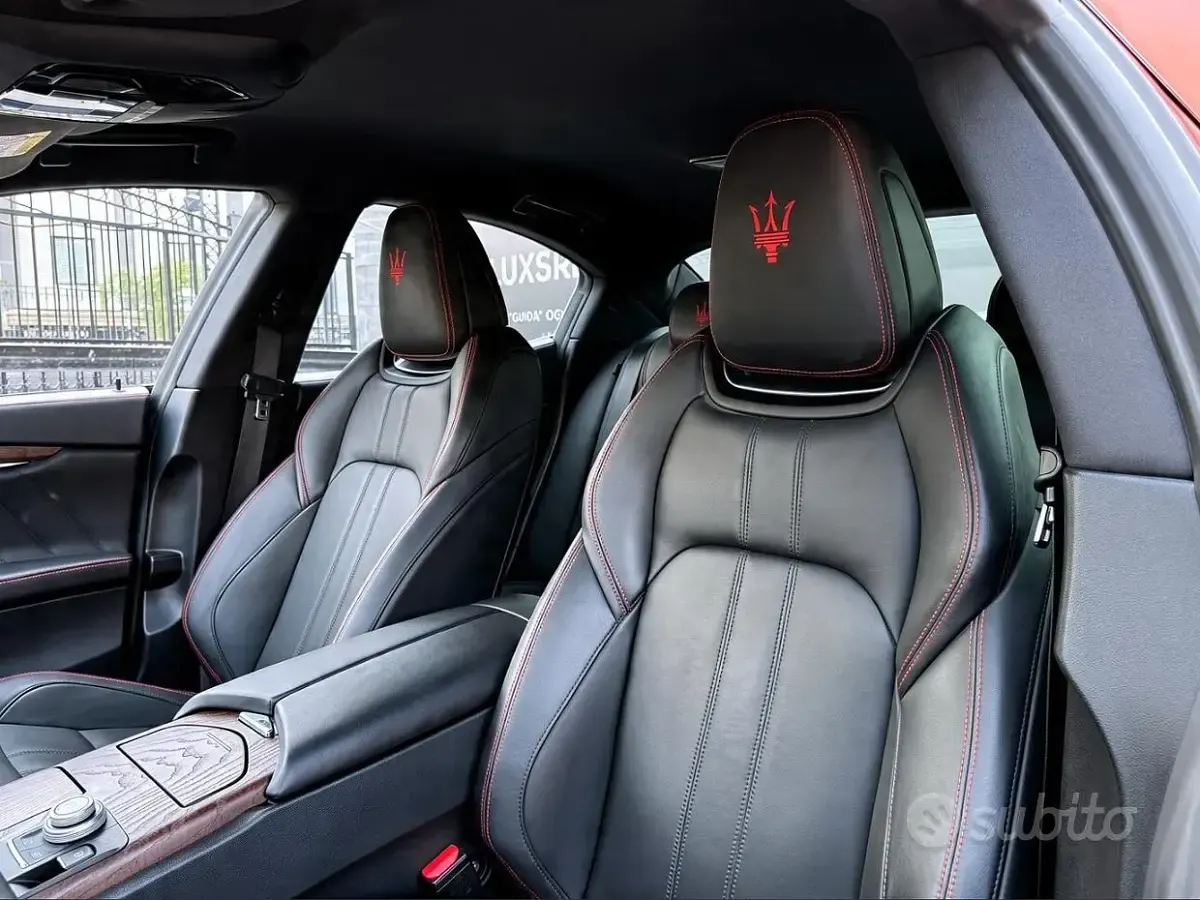 Usata Maserati Ghibli 275 CV (202 kW) 2020 Nero ribelle Berlina