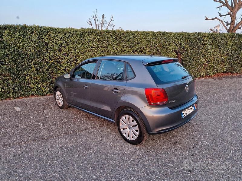 Usata VW Polo Comfortline 70 CV (51 kW) 2011 Grigio Utilitaria