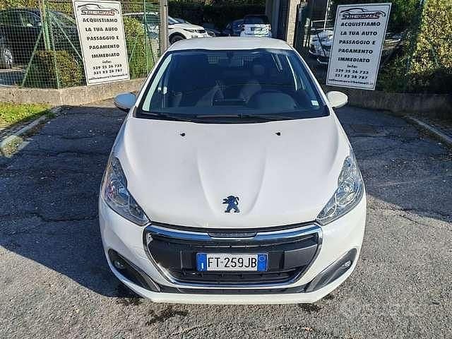 Usata Peugeot 208 Active 101 CV (74 kW) 2018 Bianco Utilitaria