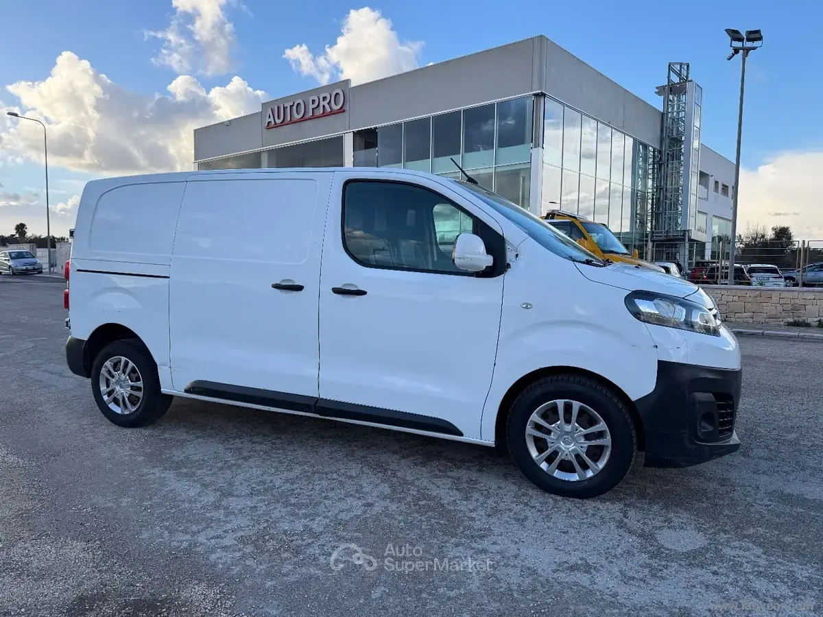 Usata Citroën Jumpy 122 CV (89 kW) 2017 Bianco Monovolume