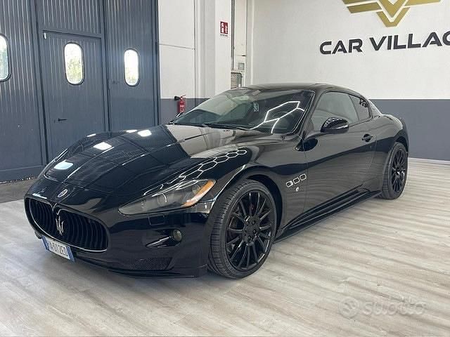 Usata Maserati Granturismo 440 CV (323 kW) 2011 Nero Coupé